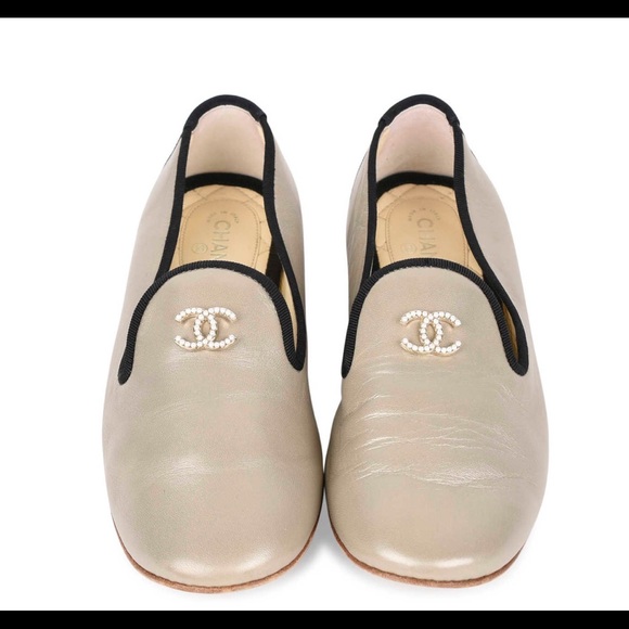CHANEL Shoes - CHANEL CC Slippers Lambskin Loafers Slip On Shoes